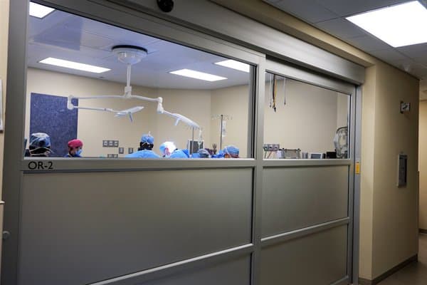 Surgery room at Mountain Spine & Orthopedics Altamonte Springs - Casselberry, Florida