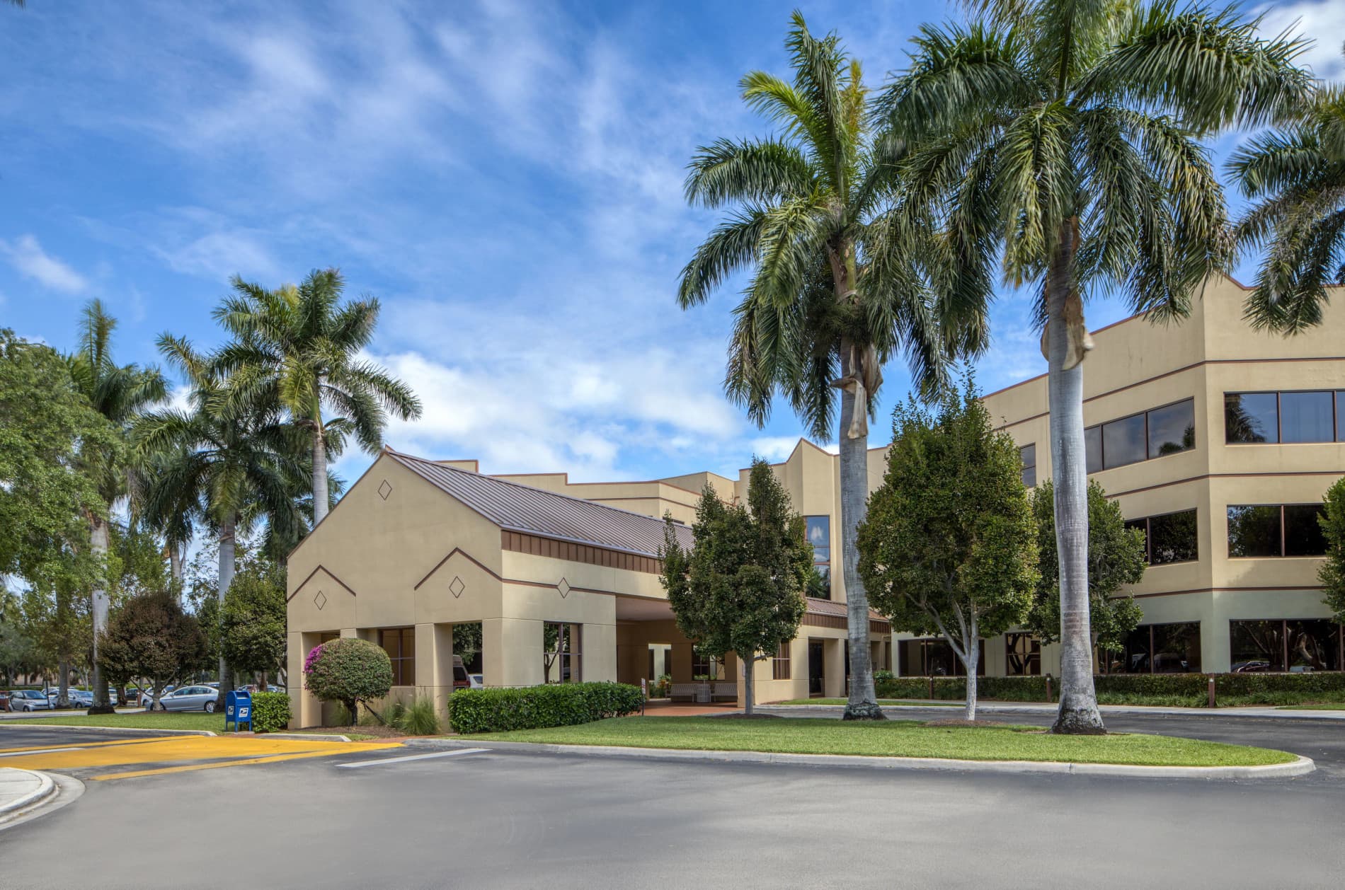 Building exterior at Mountain Spine & Orthopedics Boca Raton, Florida
