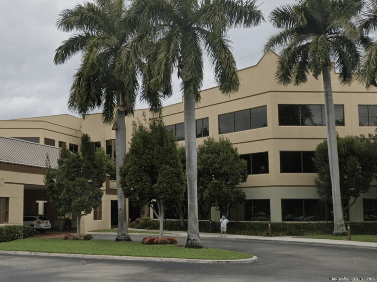 Building exterior at Mountain Spine & Orthopedics Boca Raton, Florida