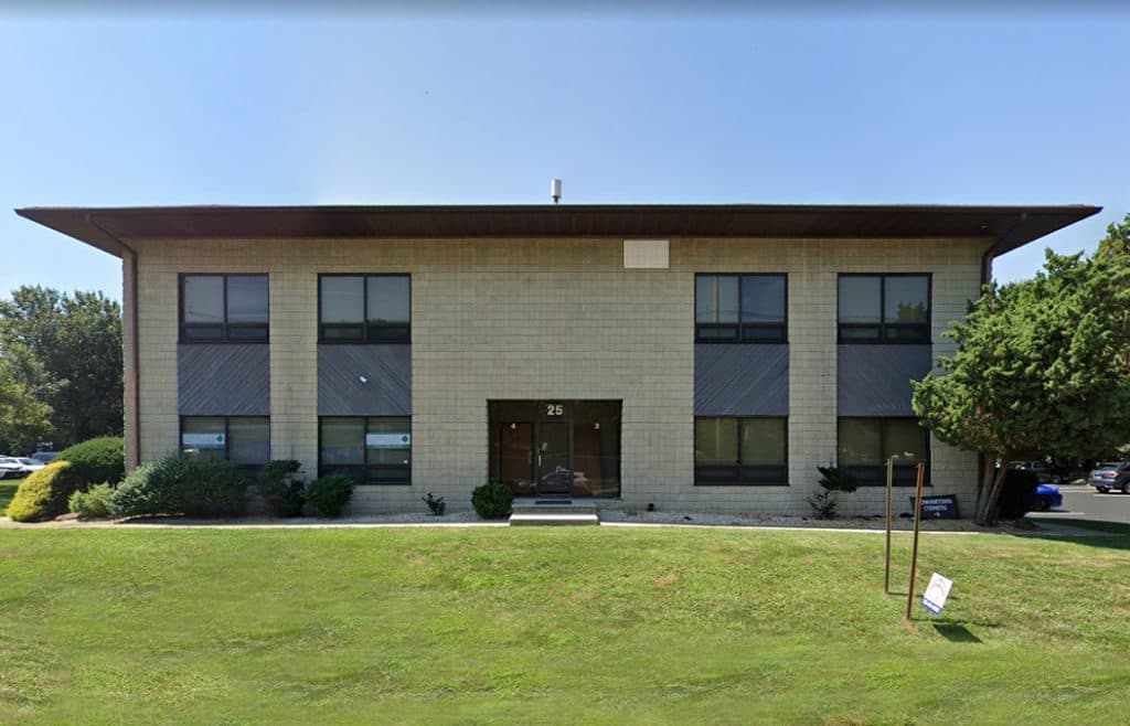 Building exterior at Mountain Spine & Orthopedics Edison, NJ