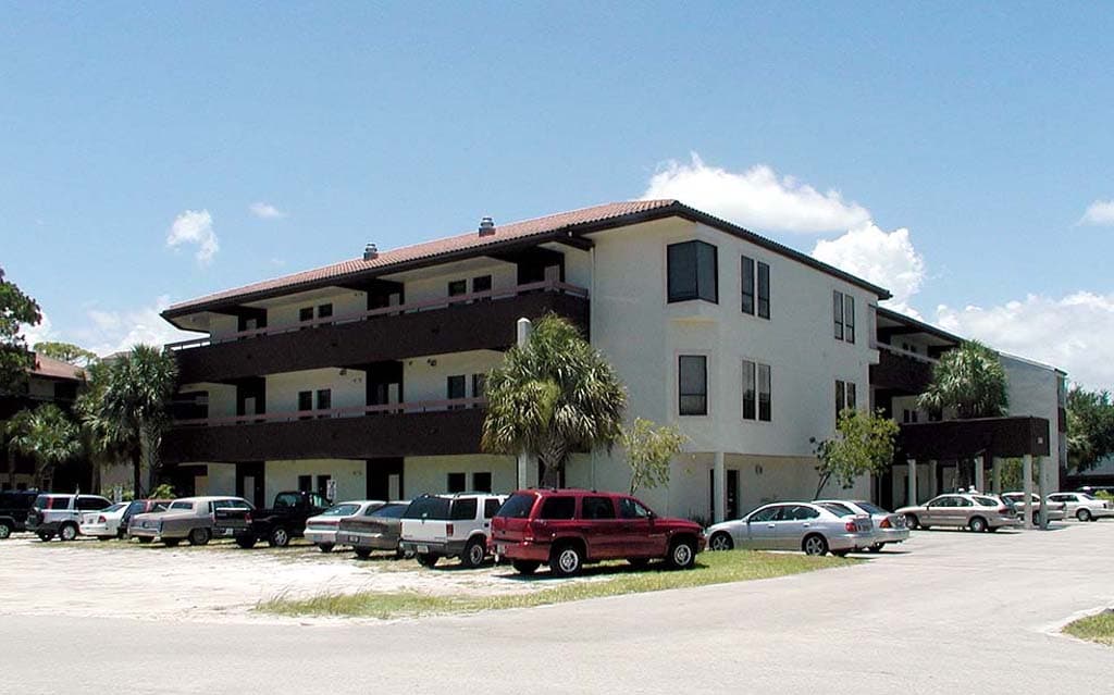 Building exterior at Mountain Spine & Orthopedics Palm Beach Gardens, Florida